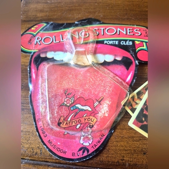 Rolling Stones Key Chain and Cards 1983 Open Package - Picture 2 of 5